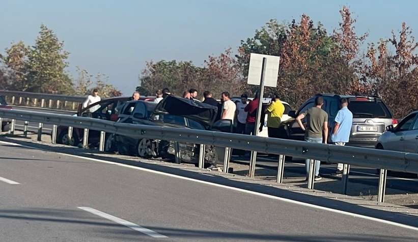 Dokurcun yolunda kaza; Yaralılar var