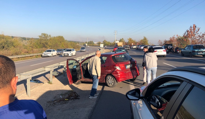 Dokurcun yolunda kaza; Yaralılar var