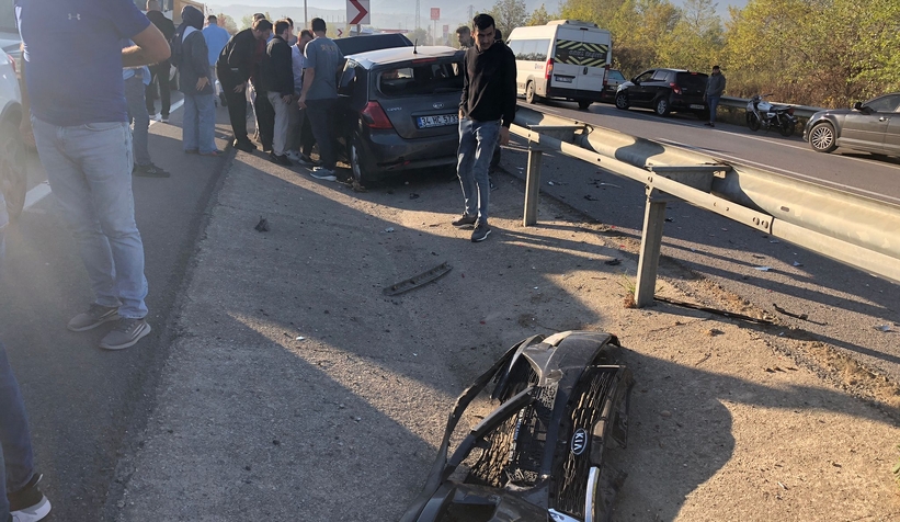 Dokurcun yolunda kaza; Yaralılar var