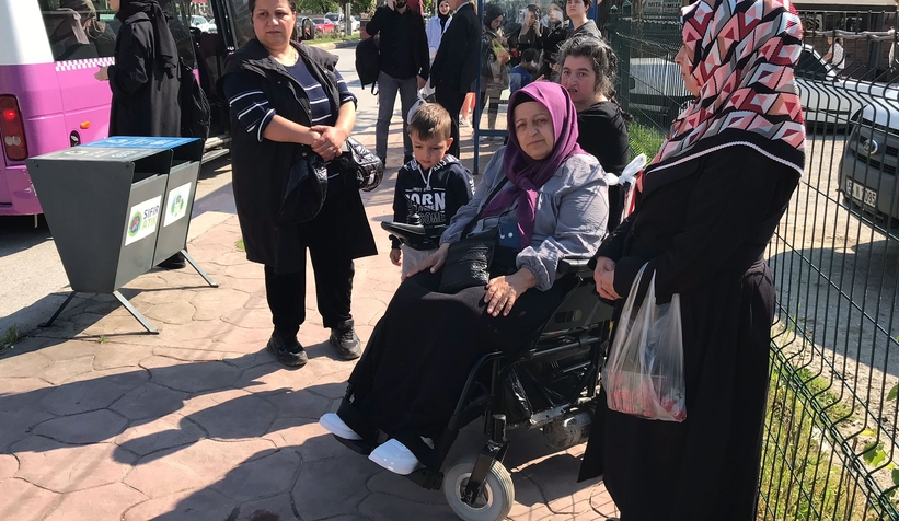 Dolmuşlar engelli kadını almadı