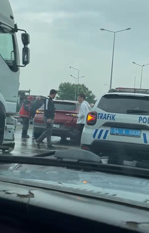 dortyol-isiklarinda-kaza-yaralilar-varytvwnfnctk