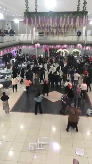 dugunde-kavga-cok-sayida-yarali-varwm1swevwzd