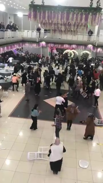 dugunde-kavga-cok-sayida-yarali-varwm1swevwzd
