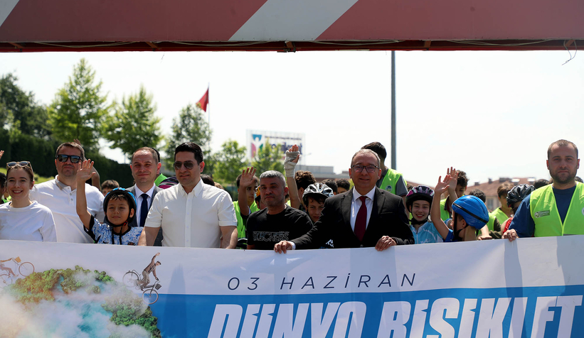 dunya-bisiklet-gununde-pedal-cevirdilerqvbpu0vtq1