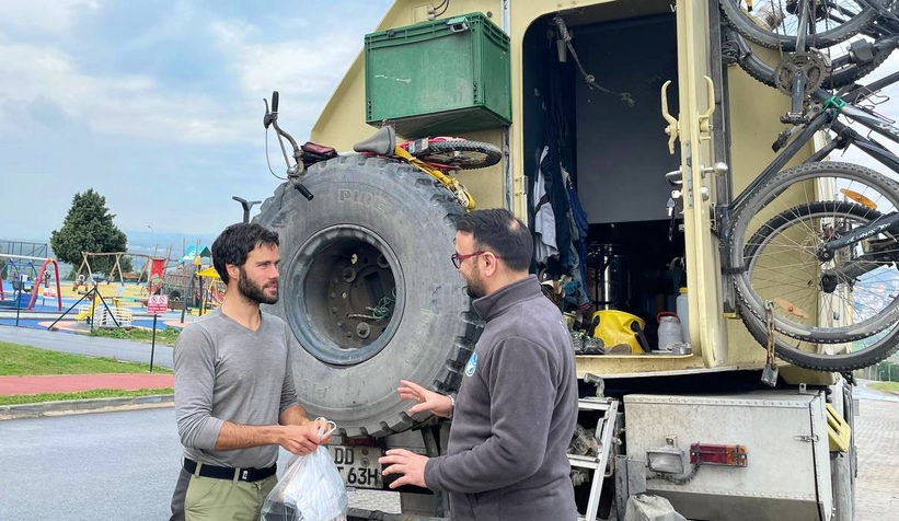 Dünya Turuna çıkan Alman aileye Büyükşehirden destek