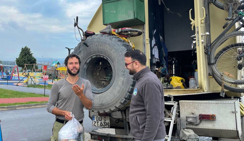 Dünya Turuna çıkan Alman aileye Büyükşehirden destek