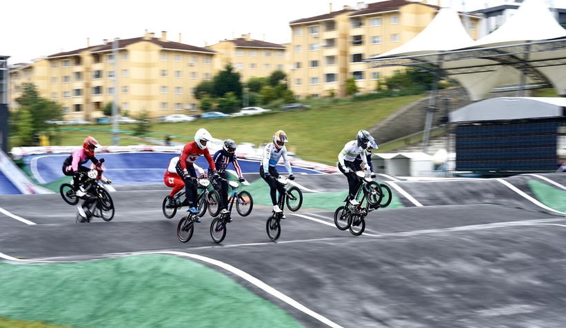 dunyanin-en-iyileri-vadide-pedal-ceviriyorz2lzmzjik3