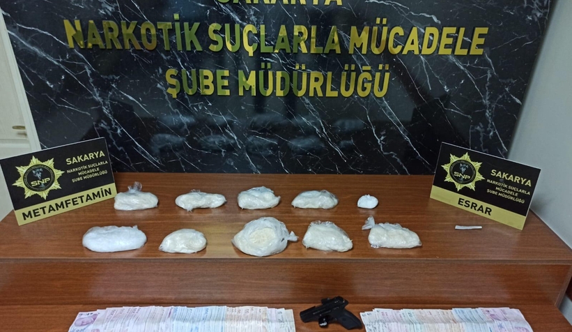 Durdurulan araçtan 1 kilo 867 gram metamfetamin çıktı