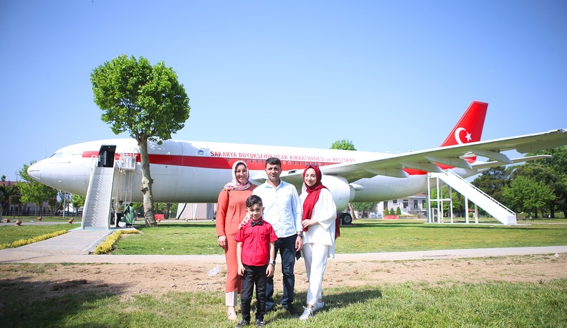 Düzce’de yaşayan 6 yaşındaki Ömer’in hayali Sakarya’da gerçek oldu