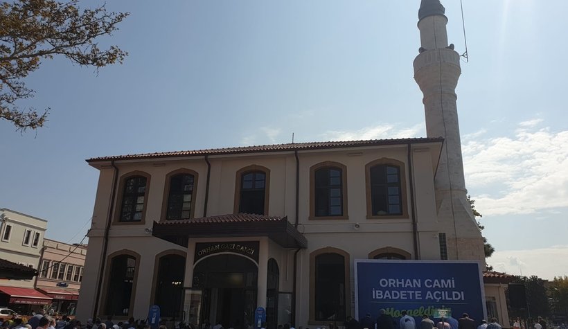 Ecdat yadigarı Orhan Camii Cuma namazı ile açıldı