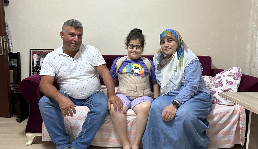 Ecrin küçük yaşında pek zorluğa göğüs gerdi