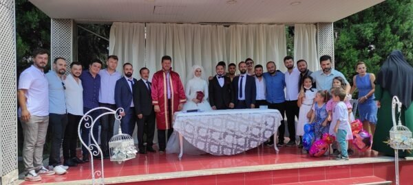 Editörümüz Medine Furuncuoğlu ve Barış Çakır dünya evine girdi