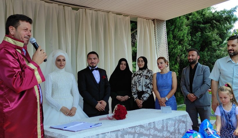 Editörümüz Medine Furuncuoğlu ve Barış Çakır dünya evine girdi