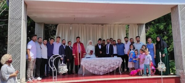 Editörümüz Medine Furuncuoğlu ve Barış Çakır dünya evine girdi