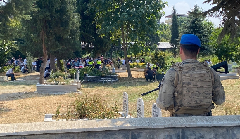 Ekinli'de gergin cenaze; Komandolar önlem aldı