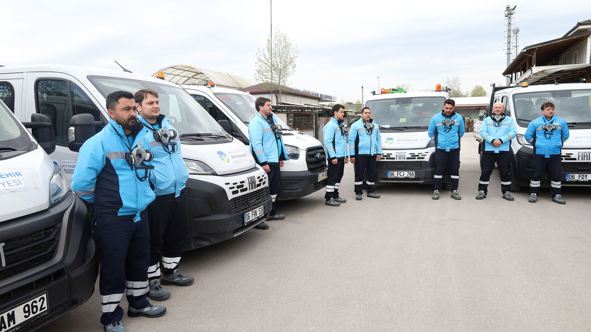 Ekip sahaya indi, şehrin her karışında mücadele başladı