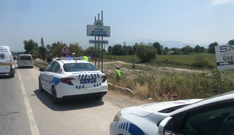 ekipler-kaza-yerinde-surucu-aradirgp5yujnen
