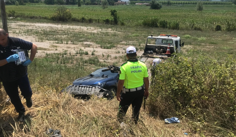 ekipler-kaza-yerinde-surucu-aradirgp5yujnen