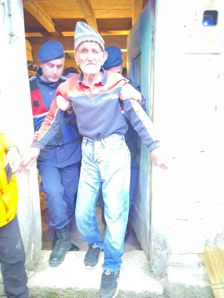 ekipler-seferber-olmustu-evine-donduyzdra0vptf