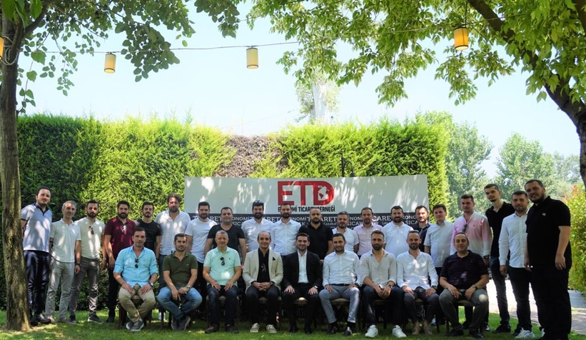 ekonomi-ticaret-dernegi-uyeleri-bulustumnbsbmkxc0