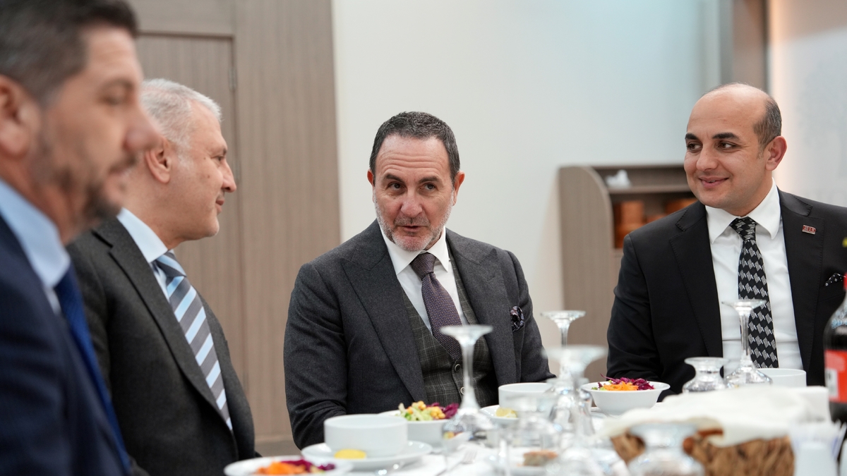 Ekonomide yol haritası Sakarya’da çizildi: Alkin ve Altuğ ETD'nin konuğu oldu