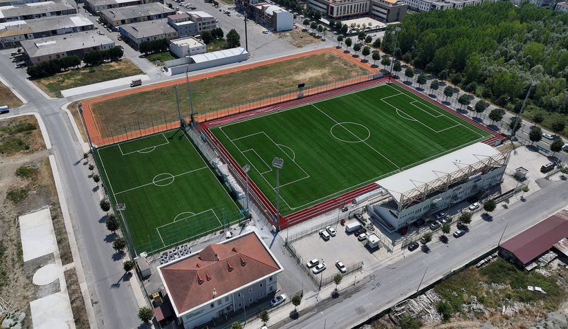 ekrem-karaberberoglu-spor-tesisi-fifa-onayi-aldis0fnwmhwne