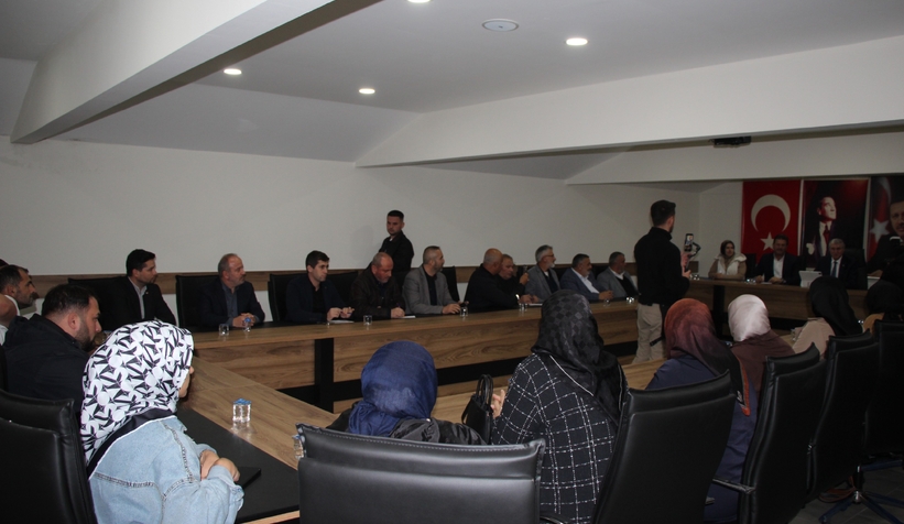 Ekrem Yüce'den AK Parti ve MHP Akyazı İlçe Başkanlıklarını ziyaret