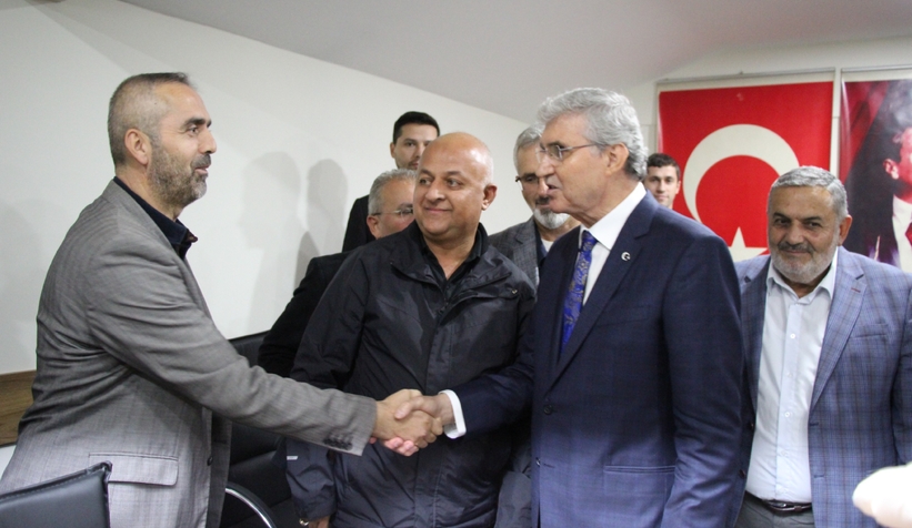 Ekrem Yüce'den AK Parti ve MHP Akyazı İlçe Başkanlıklarını ziyaret