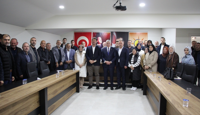 Ekrem Yüce'den AK Parti ve MHP Akyazı İlçe Başkanlıklarını ziyaret