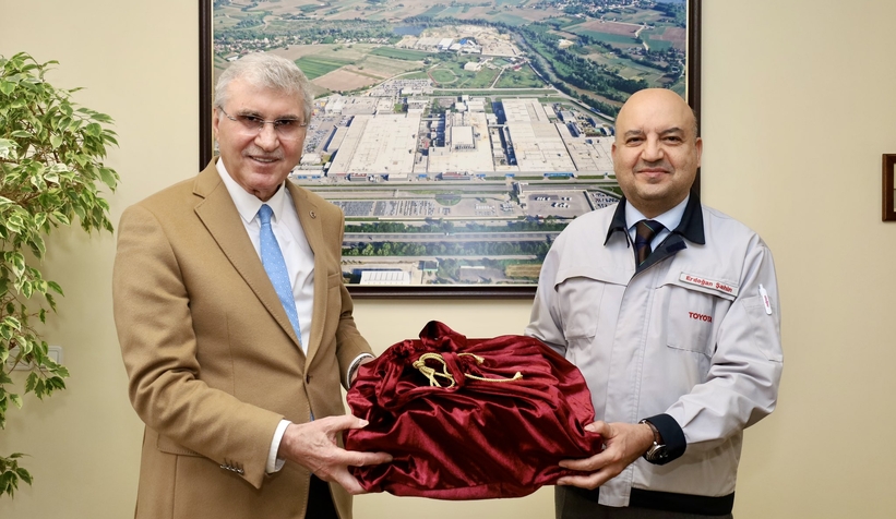 ekrem-yuce-den-toyota-ya-veda-ziyaretiswwroxa4zk