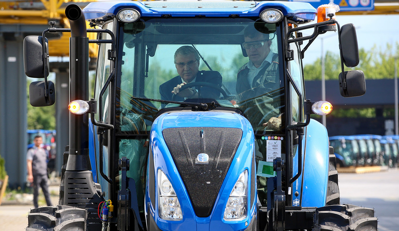 ekrem-yuce-den-turk-traktor-e-ziyaretodnccfurru