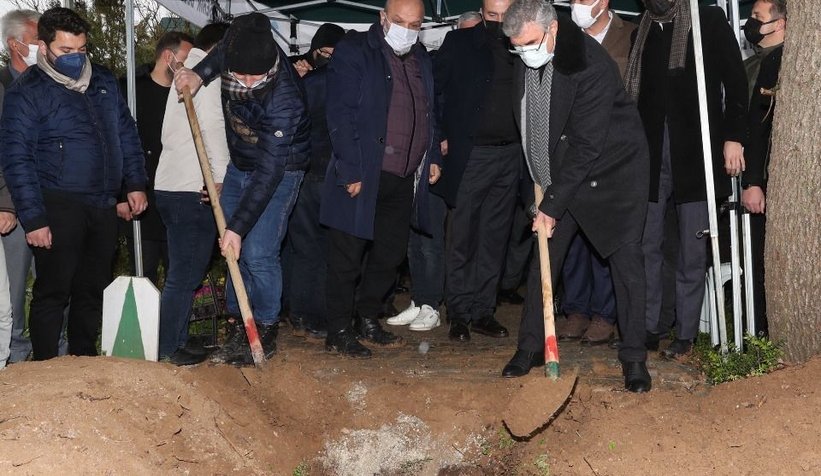 Ekrem Yüce'den yengesine son görev