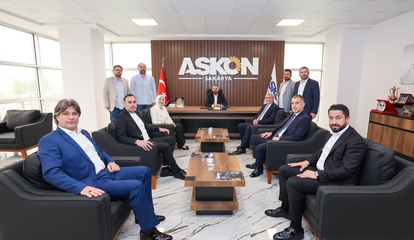 Ekrem Yüce esnaflarla, iş dünyasıyla bayramlaştı