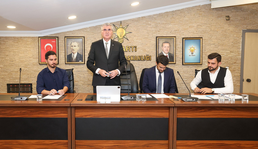 ekrem-yuce-genclik-bulusmalarina-katildiskdor2vtqk