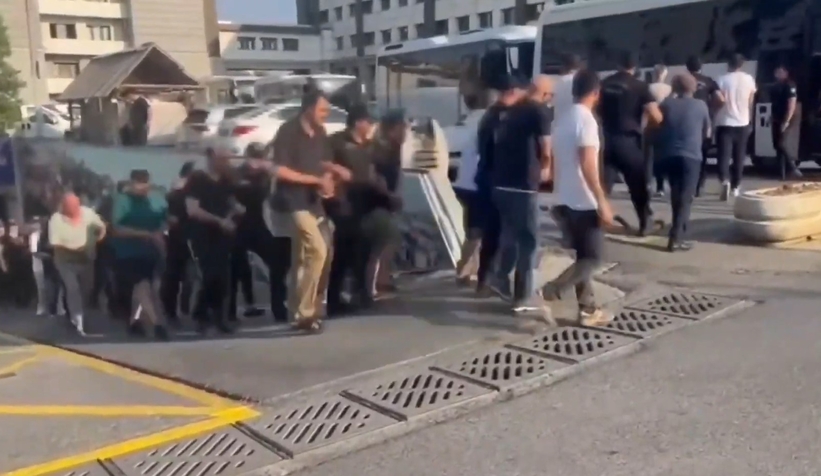 elebasiligini-tuncer-aslan-in-yaptigi-cete-cokertildiujzwk3e4bj