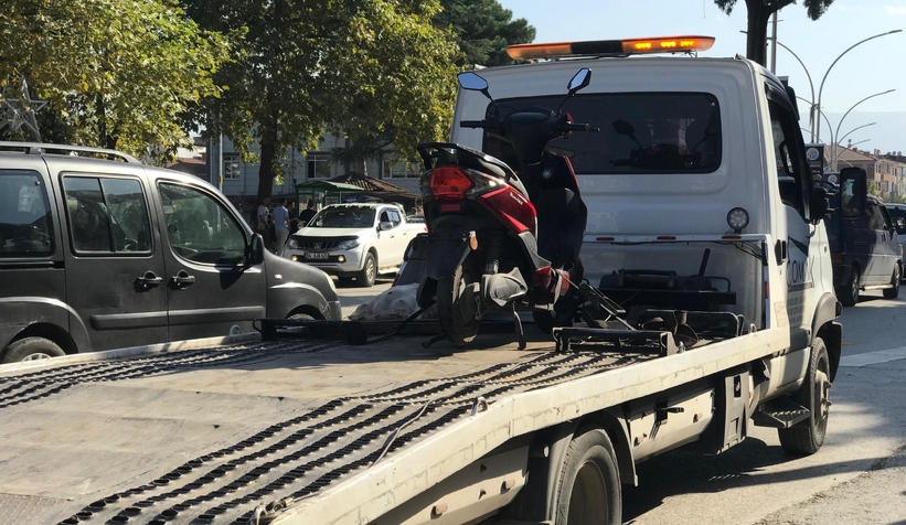 elektrikli-bisikleti-cektirmemek-icin-polise-saldirdilars1bmbhlvov