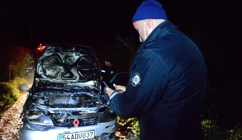 Emanet aldığı otomobil alev alev yandı