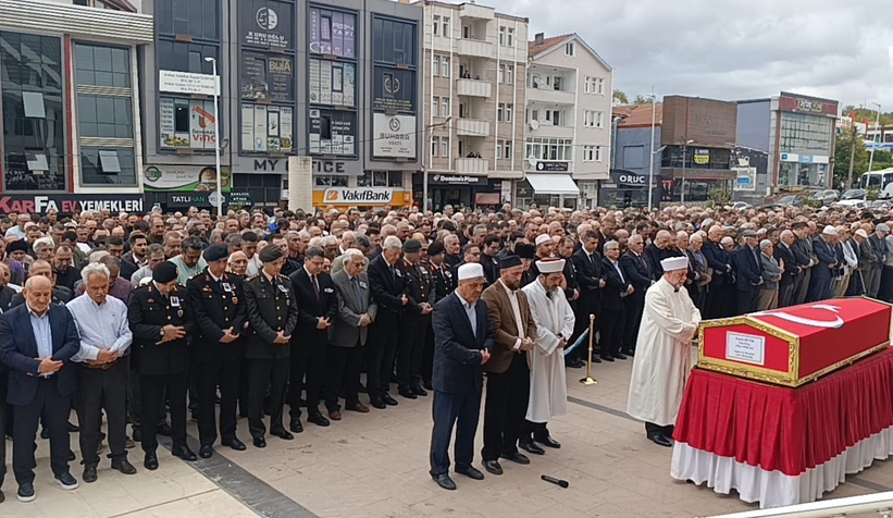 emekli-orgeneral-rasim-betir-torenle-topraga-verildiszfbui9mqk
