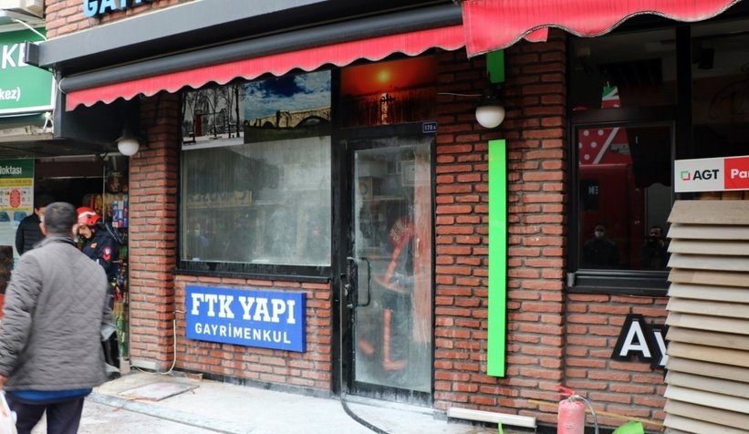 Emlakçıdaki yangını namaza gelenler fark etti