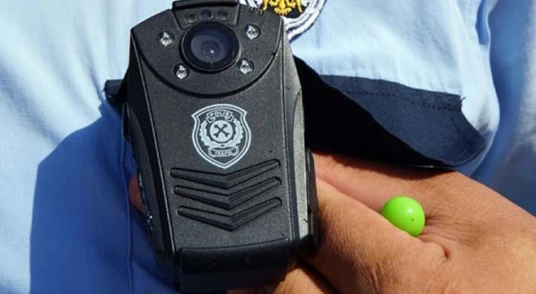 emniyet-te-yeni-donem-polislere-yaka-kamerasi-takilacakuxjet1zktj