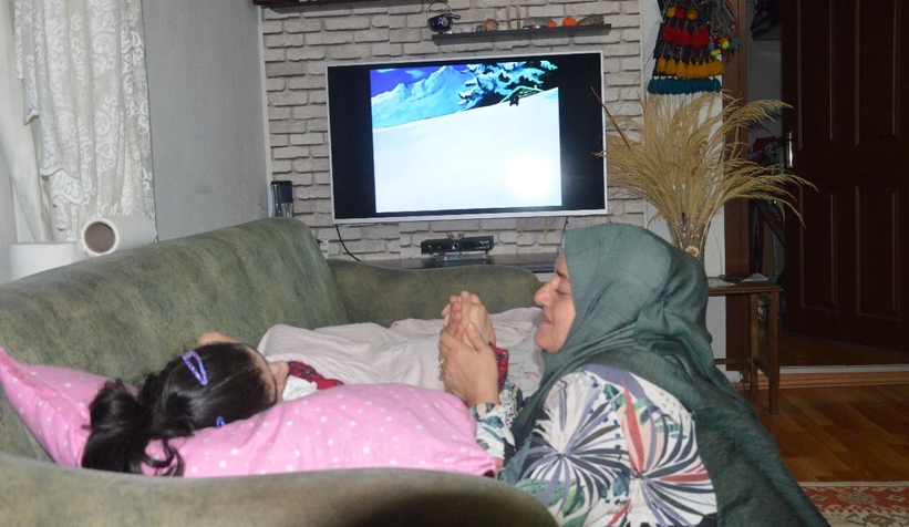engelli-cocuguna-31-yildir-bebek-gibi-bakiyoruzvmr05rew