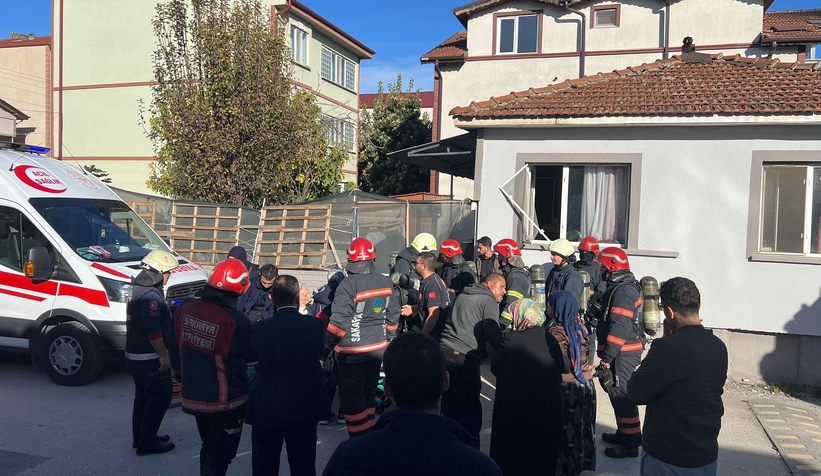 engelli-yasli-cift-yangindan-kurtarildi-mw9hwgtnk1