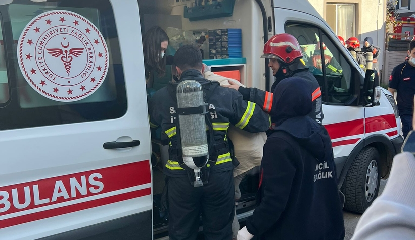 engelli-yasli-cift-yangindan-kurtarildi-mw9hwgtnk1