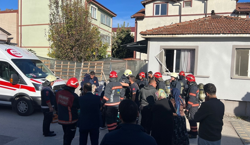 engelli-yasli-cift-yangindan-kurtarildi-mw9hwgtnk1