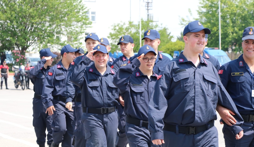 Engelliler askerlik heyecanı yaşadı