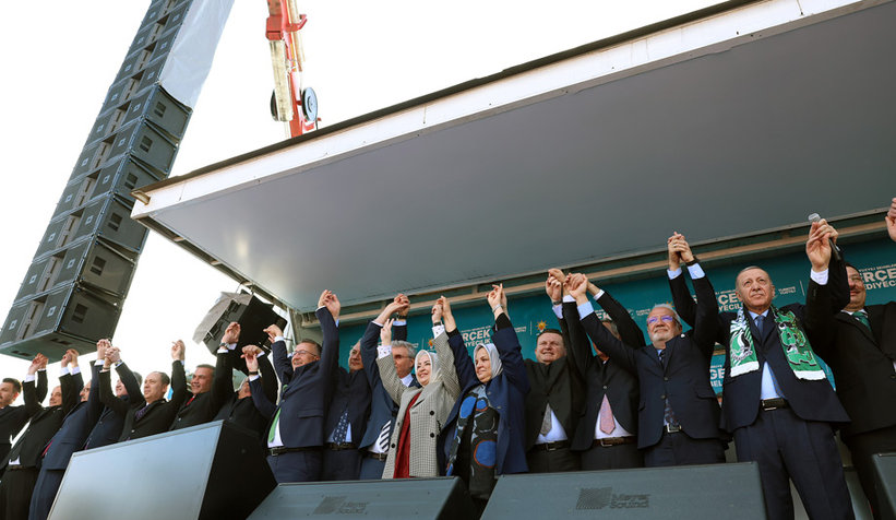 erdogan-in-sakarya-mitinginden-fotograflarnehnbwvou3