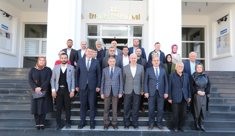Erenler Belediye Başkanı Kılıç'tan dernek, esnaf ve aile ziyaretleri