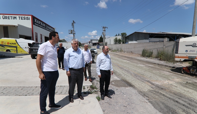 Erenler'de asfalt çalışmaları sürüyor