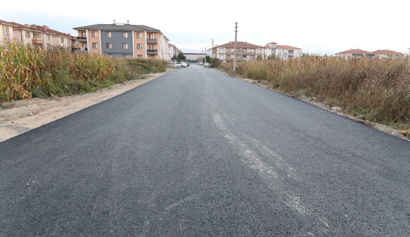 Erenler'de asfalt çalışmaları tam gaz