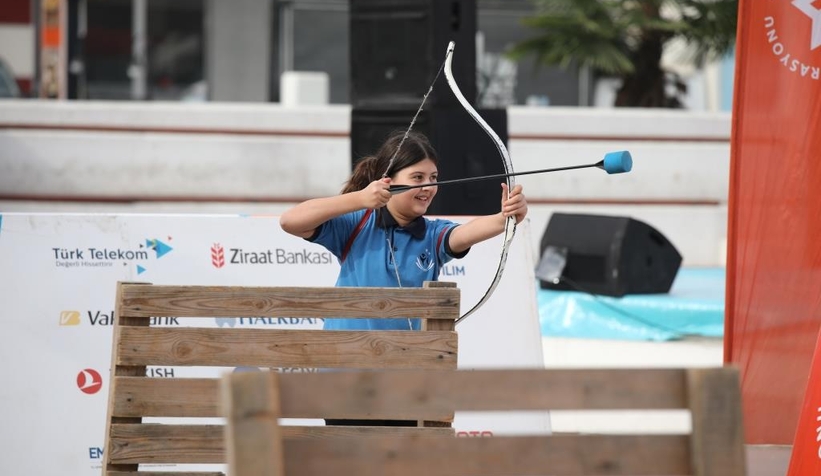 Erenler'de Cumhuriyet'in 100. yılı yarış ve etkinliklerle kutlandı